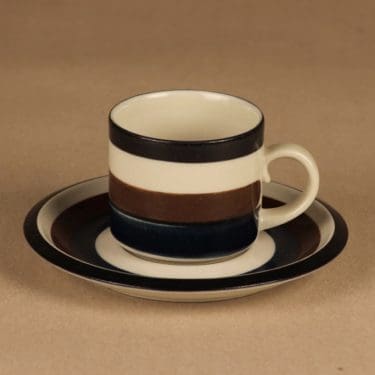 Arabia Kaira kahvikuppi, raitakoriste, suunnittelija Anja Jaatinen-Winquist, raitakoriste