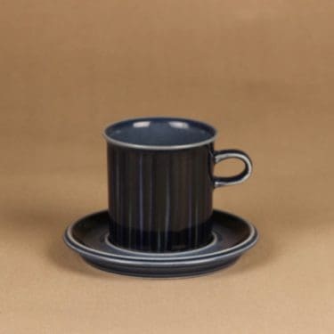 Arabia Kosmos kahvikuppi suunnittelija Gunvor Olin-Grönqvist