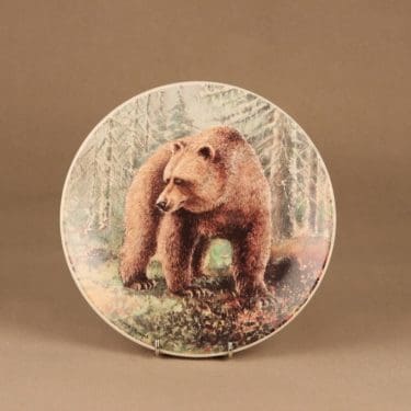 Arabia seinälautanen, Karhu, suunnittelija Kimmo Pälikkö, Karhu