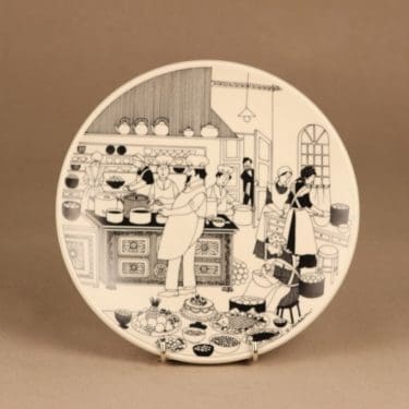 Arabia wall plate Chef designer Raija Uosikkinen