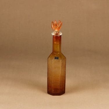 Nuutajärvi Puteli taidelasipullo, signeerattu, suunnittelija Oiva Toikka, signeerattu, signeerattu