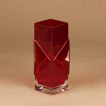 Riihimäen lasi Pablo maljakko, punainen, suunnittelija Erkkitapio Siiroinen,