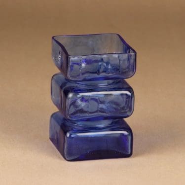 Riihimäen lasi Pala vase blue designer Helena Tynell