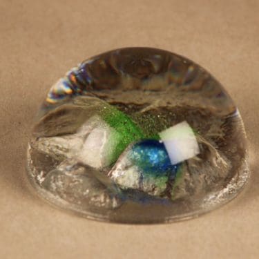 Riihimäen lasi Rantakivet taidelasi, monivärinen, suunnittelija Helena Tynell,