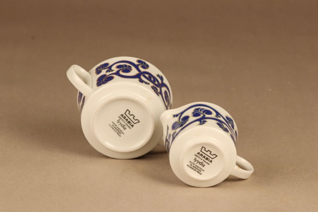 Arabia Lyydia sugar bowl and creamer designer Laila Hakala 2