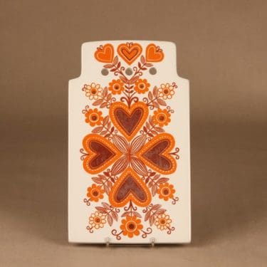 Arabia Sirpa clip board designer Raija Uosikkinen