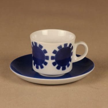 Arabia Ratas kahvikuppi, puhalluskoriste, suunnittelija , puhalluskoriste