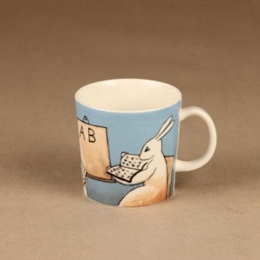 Arabia Teema pupumuki Koulussa suunnittelija Heljä Liukko-Sundström