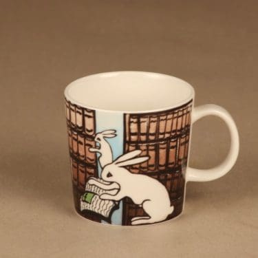 Arabia Teema pupumuki, Oma kirjastoni, suunnittelija Heljä Liukko-Sundström, Oma kirjastoni