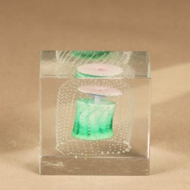 Nuutajärvi Vuosikuutio taidelasi, signeerattu, suunnittelija Oiva Toikka, signeerattu, numeroitu