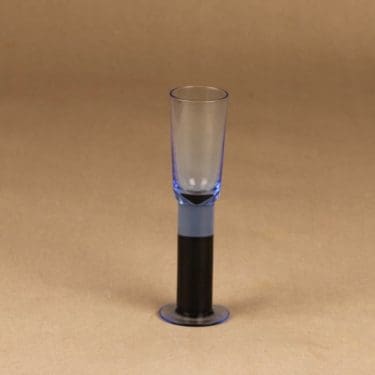 Nuutajärvi Lampi pikari, 5 cl, suunnittelija Kerttu Nurminen, 5 cl,