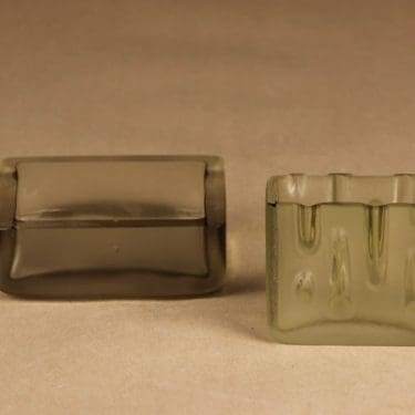 Nuutajärvi 3315, 3316 savukerasia ja tuhka-astia, signeerattu, suunnittelija Tapio Wirkkala, signeerattu