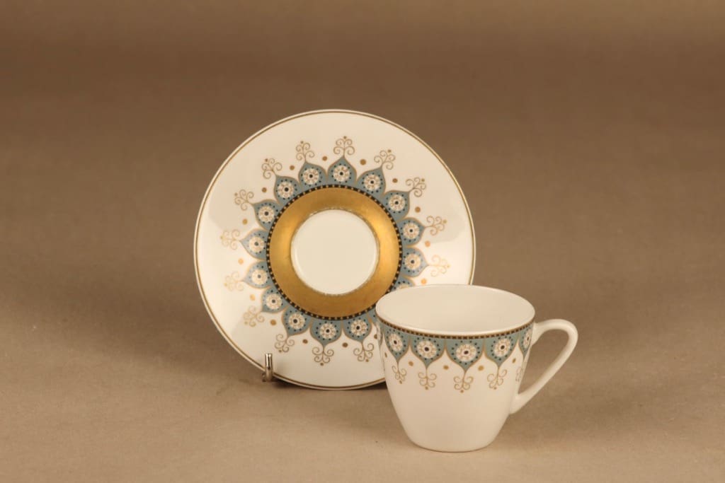 Arabia Kalinka kahvikuppi ja lautaset(2), suunnittelija Hilkka-Liisa Ahola, kuva 2