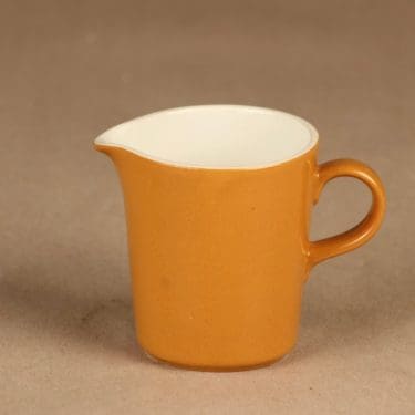 Arabia Aprikoosi kermakko, aprikoosi, suunnittelija Kaarina Aho,