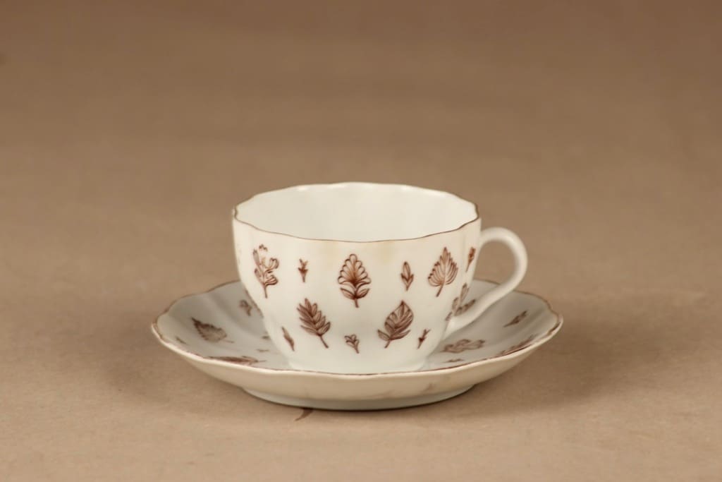 Arabia Aulikki coffee cup and plates(2) designer unknown 2