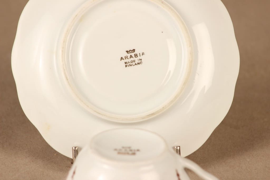 Arabia Aulikki coffee cup and plates(2) designer unknown 4