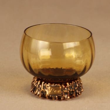 Turun Hopea/Kumela glögilasi, pronssivanteella, suunnittelija Pentti Sarpaneva, pronssivanteella