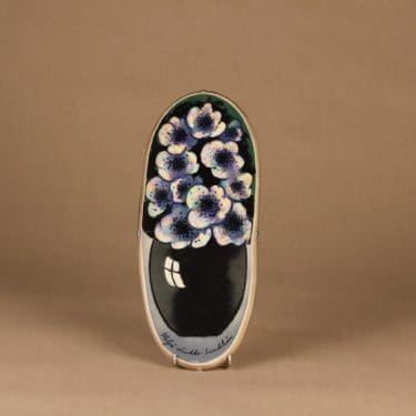 Arabia seinätaulu Tähtisilmät suunnittelija Heljä Liukko-Sundström