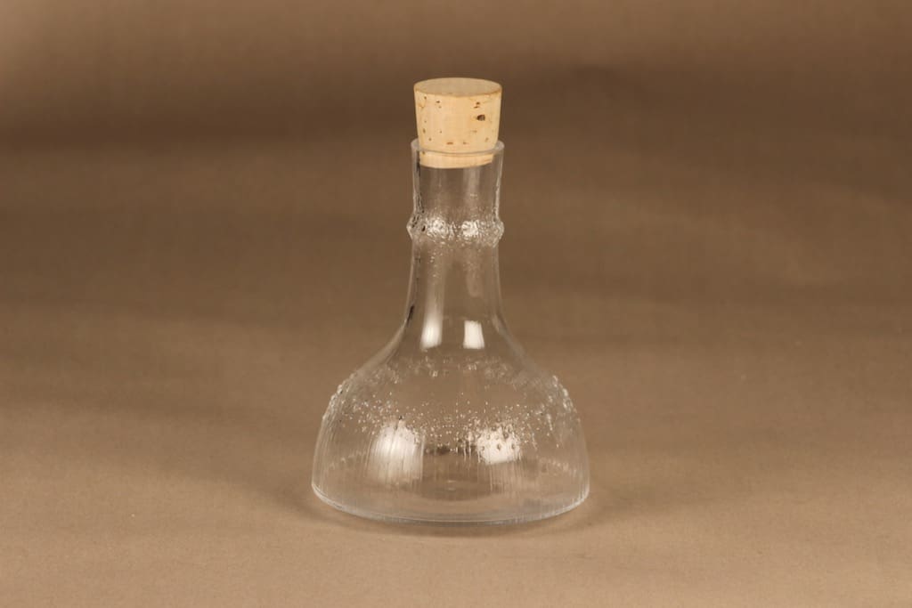 Iittala Niva karahvi, 0.75 l, suunnittelija Tapio Wirkkala, 0.75 l