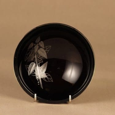 Kumela malja, käsinmaalattu, suunnittelija Eero Sallinen, Sirkku Kumela-Lehtonen, käsinmaalattu, signeerattu