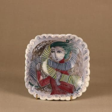 Arabia HLA seinäkoriste, käsinmaalattu, suunnittelija Hilkka-Liisa Ahola, käsinmaalattu, käsinmuotoiltu, signeerattu