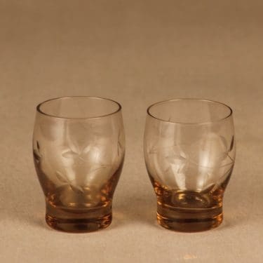 Kumela liköörilasi, hiottu koriste, 2 kpl, suunnittelija Ilmari Kumela, hiottu koriste