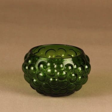 Kumela Rypäle malja, vihreä, suunnittelija Sirkku Kumela-Lehtonen,