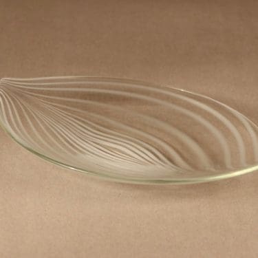 Kumela vati, kirkas, valkoinen, suunnittelija Maija Carlson,