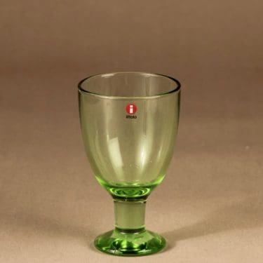 Iittala Verna viinilasi, 22 cl, suunnittelija Kerttu Nurminen, 22 cl