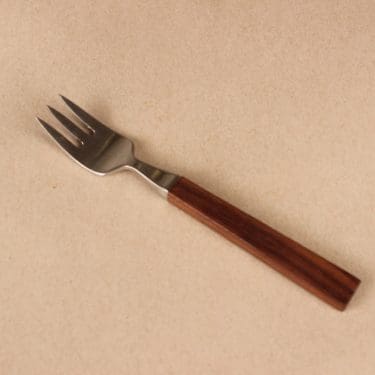 Hackman Lion jälkiruokahaarukka, suunnittelija Bertel Gardberg,