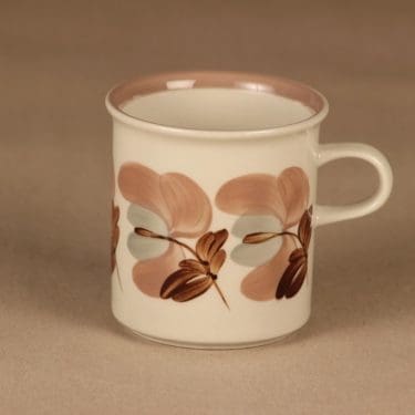Arabia Koralli mug designer Raija Uosikkinen