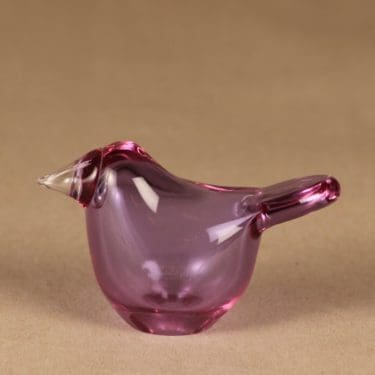 Nuutajärvi lintu Sieppo, suunnittelija Oiva Toikka, Sieppo, signeerattu