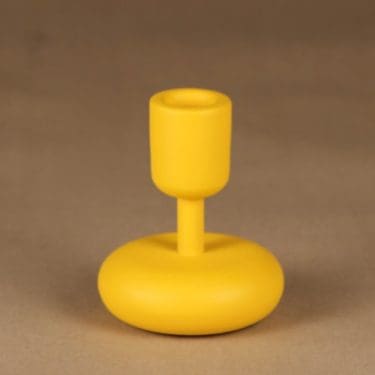 Iittala Nappula kynttilänjalka, keltainen, suunnittelija Matti Klenell,