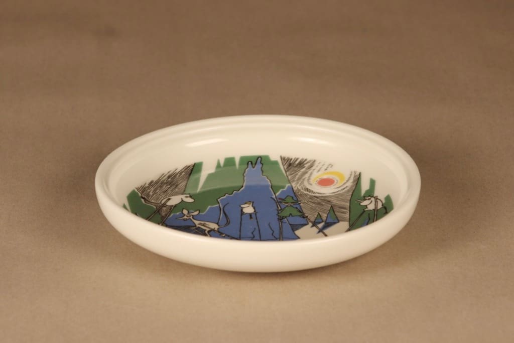 Arabia Muumi lautanen, Muumipeikko ja pyrstötähti, suunnittelija Tove Slotte, Muumipeikko ja pyrstötähti, kuva 2