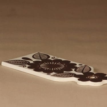 Arabia Köökki talouslevy, käsinmaalattu, suunnittelija Gunvor Olin-Grönqvist, käsinmaalattu, signeerattu