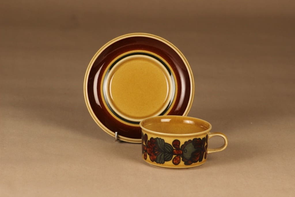 Arabia Otso tea cup and plates(2) designer Raija Uosikkinen 3