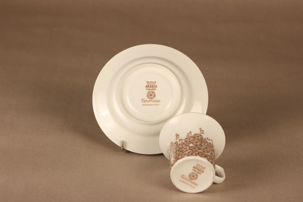 Arabia Veronica coffee cup, brown designer Inkeri Leivo 3