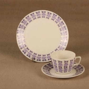 Arabia Veronica coffee cup and plates(2) designer Raija Uosikkinen