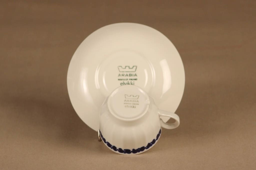 Arabia Elvikki coffee cup and plates(2) designer Esteri Tomula 4