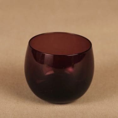 Nuutajärvi Marja lasi lila suunnittelija Saara Hopea