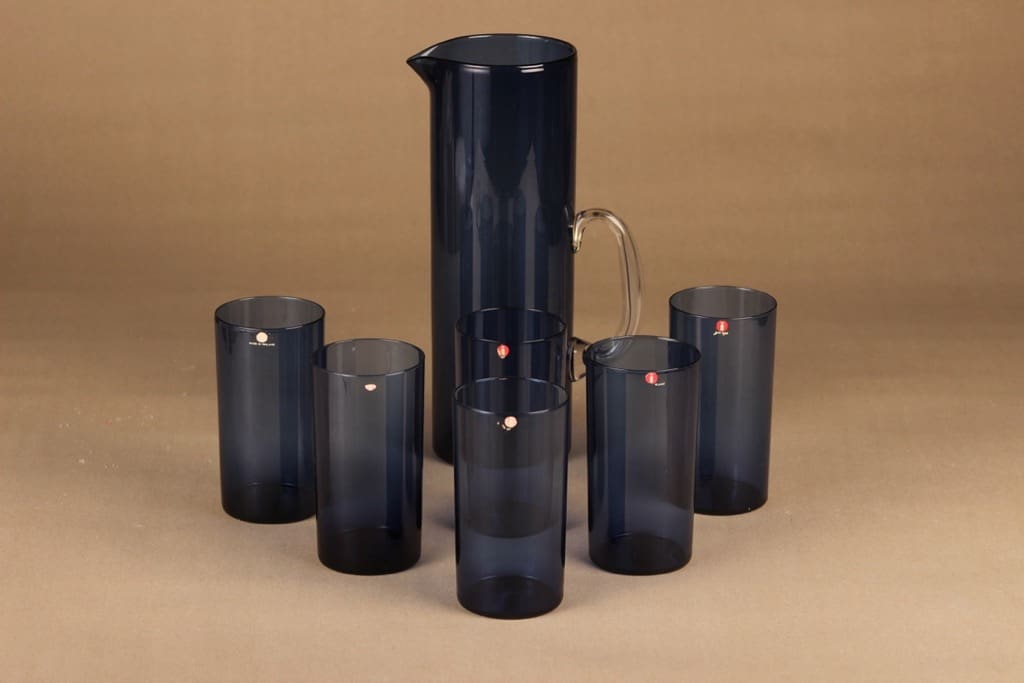 Iittala I-lasi kaadin ja 6 lasia, vaaleansininen, 1+6 kpl, suunnittelija Timo Sarpaneva,