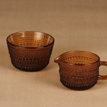 Nuutajärvi Kastehelmi sokerikko ja kermakko, ruskea, suunnittelija Oiva Toikka,