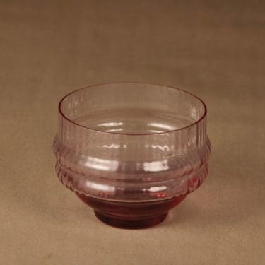 Riihimäen lasi Sulttaani jälkiruokakulho, ametisti, suunnittelija Nanny Still,