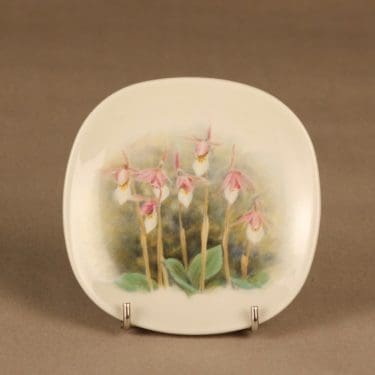 Arabia WWF seinälautanen, Neidonkenkä, suunnittelija , Neidonkenkä, kukka