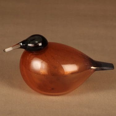 Nuutajärvi vuosilintu Helmikana, 2002, suunnittelija Oiva Toikka, 2002, signeerattu