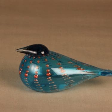 Nuutajärvi vuosilintu Korallihaahka, 2011, suunnittelija Oiva Toikka, 2011, signeerattu