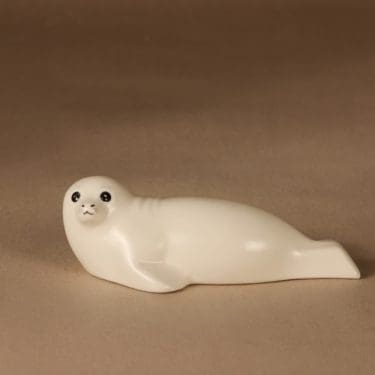 Arabia Hylje figuuri, signeerattu suunnittelija Lillemor Mannerheim