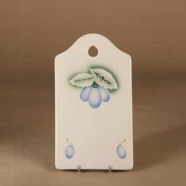 Arabia Luumu talouslevy, puhalluskoriste, suunnittelija Thure Öberg, puhalluskoriste