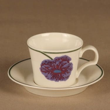 Arabia Illusia kahvikuppi, tumma lila, suunnittelija Fujiwo ishimoto, kukka