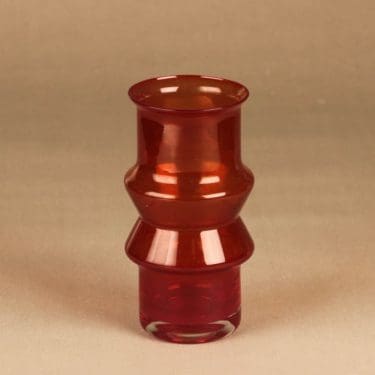 Riihimäen lasi maljakko, rubiininpunainen, suunnittelija ,